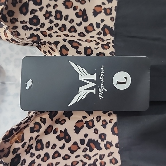 Mymstorm partial leapord print button down top Mens size L - Picture 3 of 4